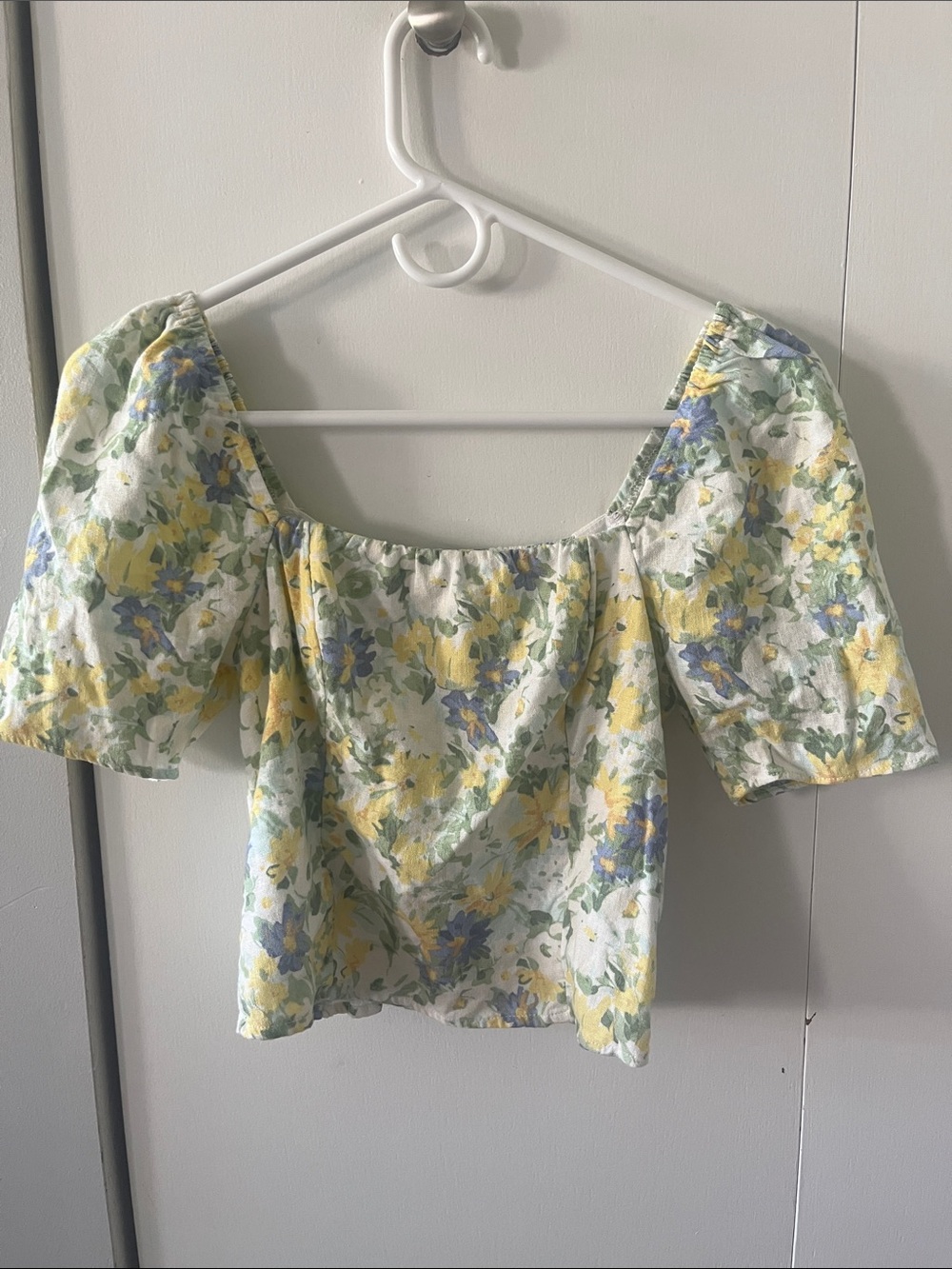 Abercrombie & Fitch Yellow, Blue & Green Floral Puff-Sleeve Crop Top